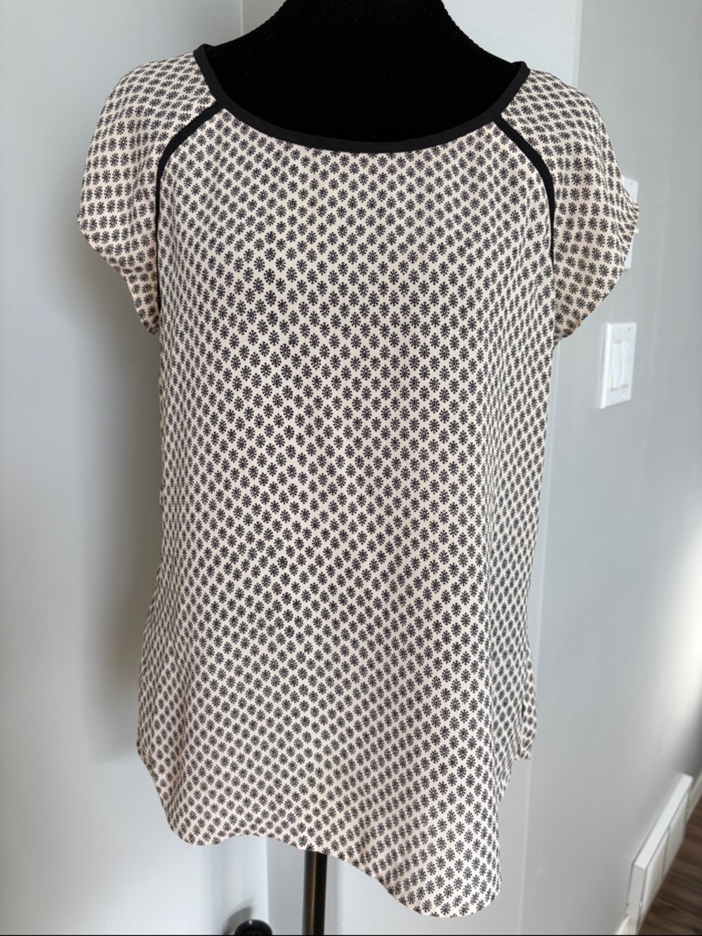 Scotch & Soda Black and Cream Printed Cap Sleeve Blouse